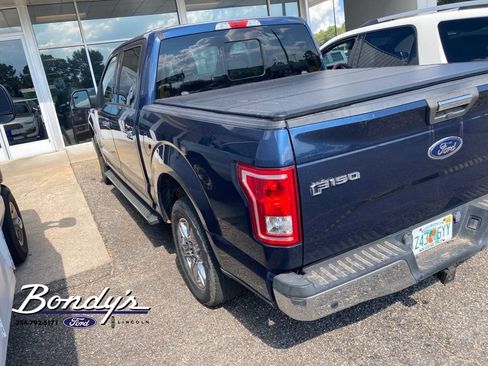 Used 2017 Ford F150 XLT w/ Equipment Group 302A Luxury RWD image 4