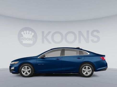 Used 2019 Chevrolet Malibu LS FWD image 2