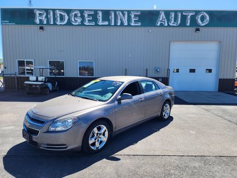 Used 2010 Chevrolet Malibu LT w/ Power Convenience Package FWD image 1