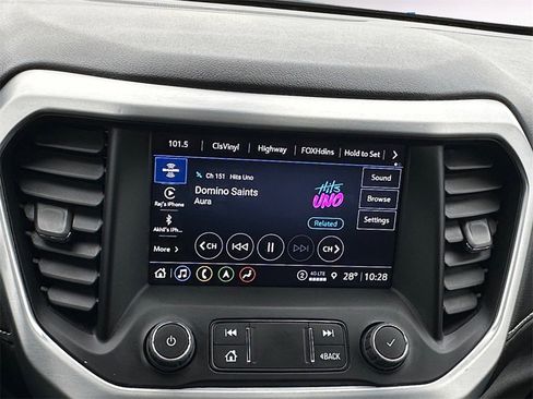 Used 2023 GMC Acadia SLT w/ Preferred Package image 14