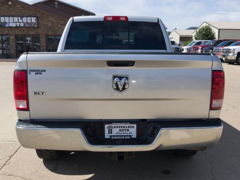Used 2016 RAM 1500 Classic SLT w/ SLT Plus D←cor Group AWD/4WD image 4