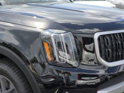 New 2025 Kia Telluride LX image 10