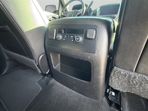 Used 2018 GMC Yukon Denali image 21