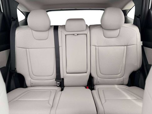 New 2026 Hyundai Tucson Limited FWD image 16