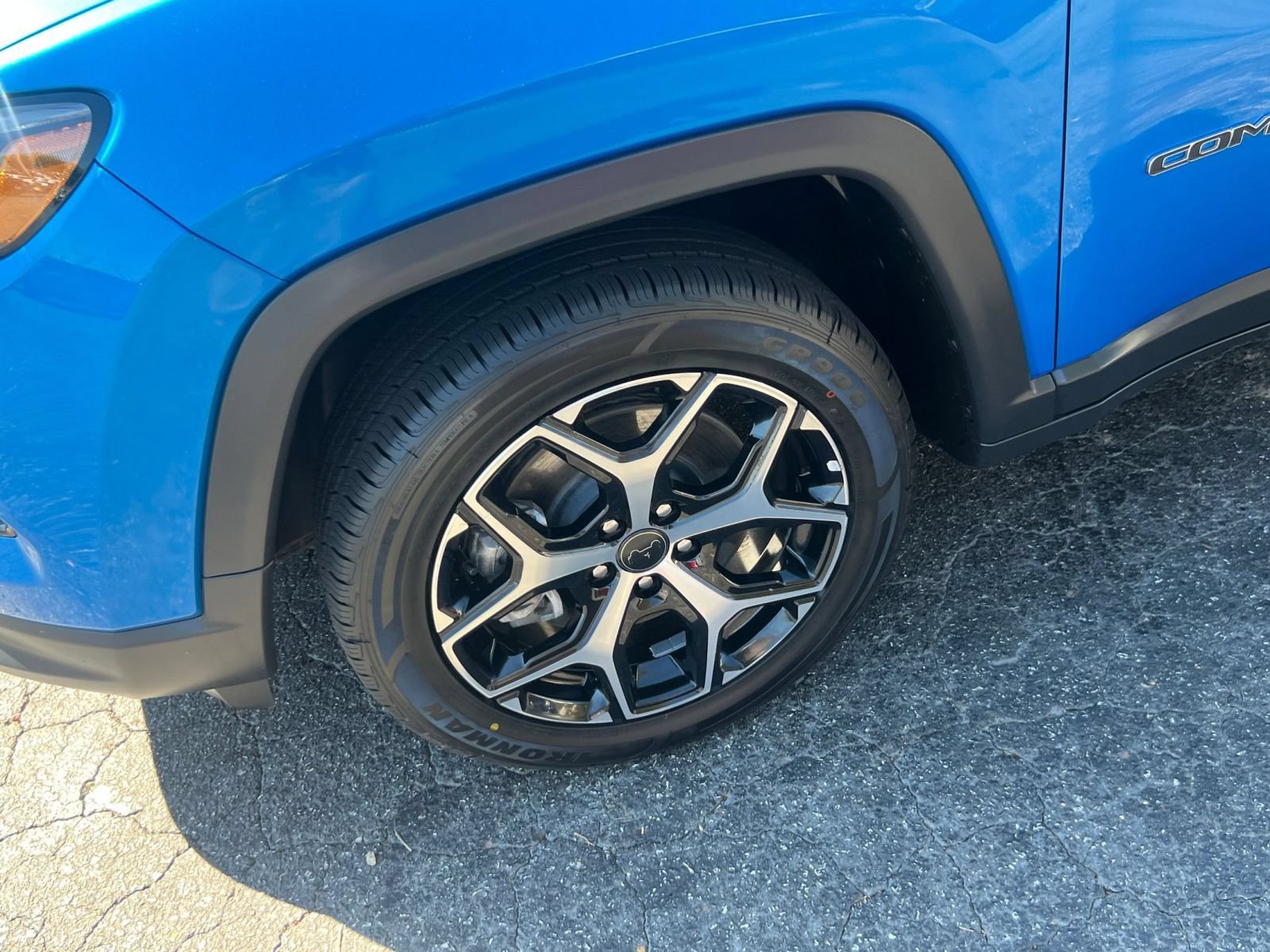 Used 2025 Jeep Compass Limited AWD/4WD image 29