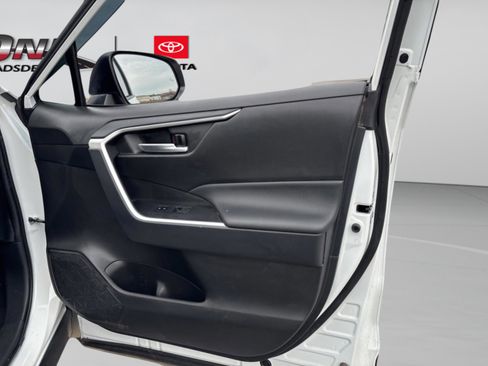 Certified 2025 Toyota RAV4 XLE image 34
