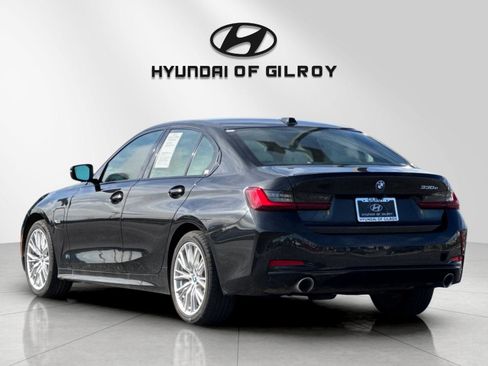 Used 2023 BMW 330e image 3