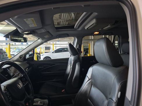 Used 2019 Honda Pilot Elite image 15
