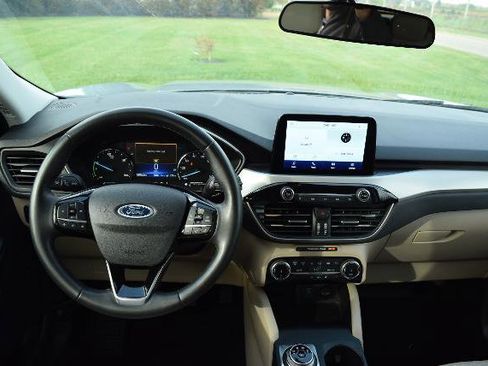 Certified 2022 Ford Escape SE w/ Convenience Package image 15