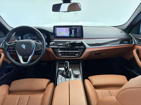 Certified 2023 BMW 530e xDrive w/ Convenience Package AWD/4WD image 17