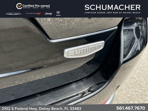Used 2023 Jeep Grand Cherokee Summit AWD/4WD image 19