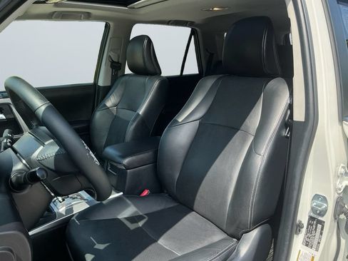 Used 2017 Toyota 4Runner Limited AWD/4WD image 10