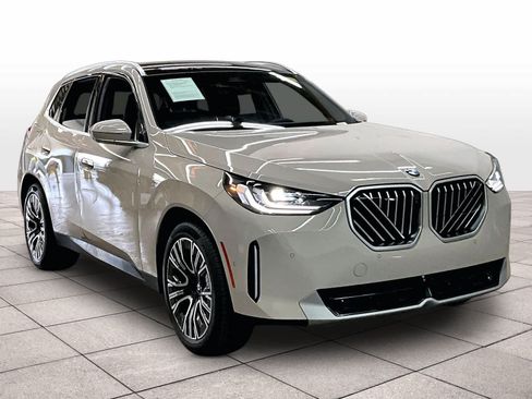 Used 2026 BMW X3 xDrive30i w/ Premium Package AWD/4WD image 2