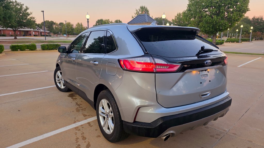 Used 2020 Ford Edge SEL FWD image 14