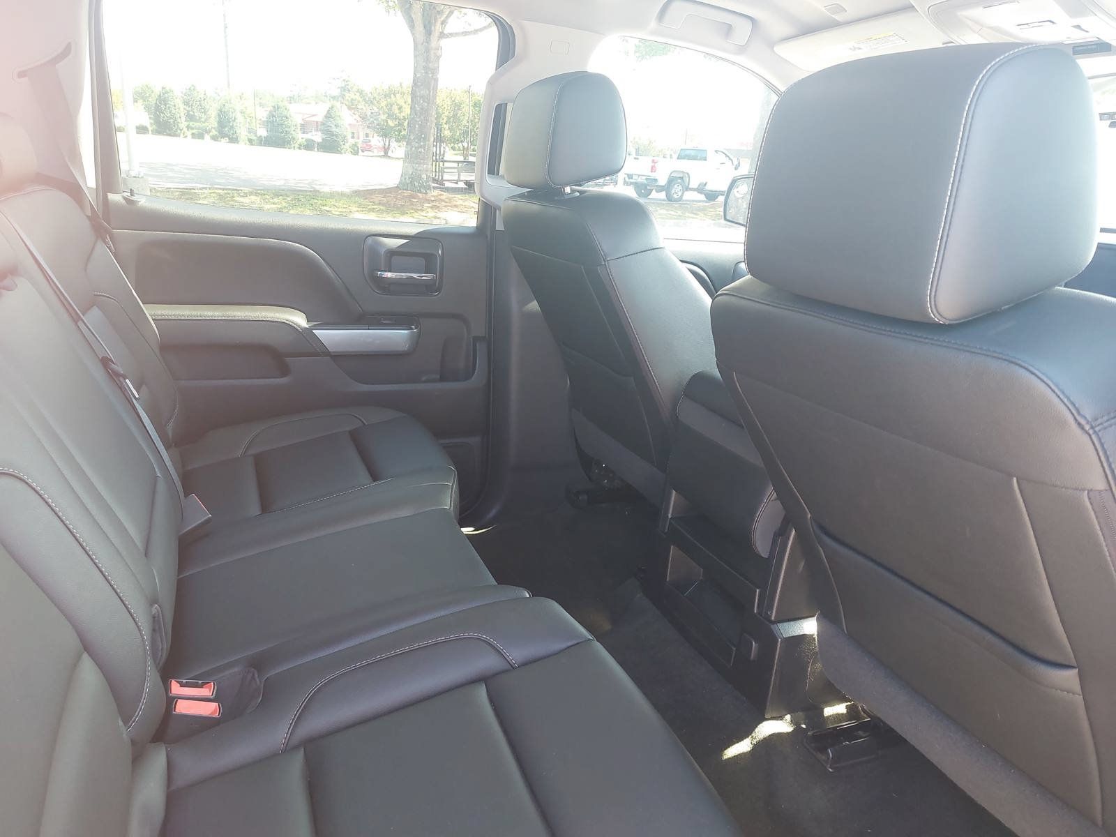 Used 2017 Chevrolet Silverado 1500 LT w/ All Star Edition AWD/4WD image 11