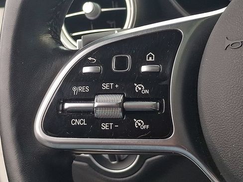 Used 2021 Mercedes-Benz GLC 300 4MATIC Coupe image 17