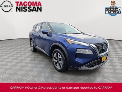 Used 2023 Nissan Rogue SV image 2