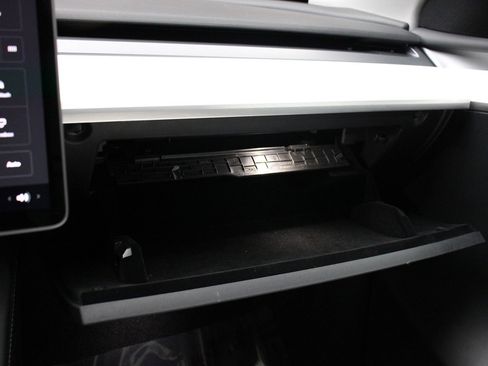 Used 2023 Tesla Model Y Long Range image 29