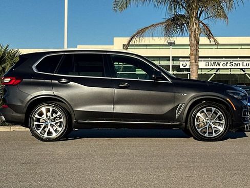 Used 2022 BMW X5 xDrive45e w/ Parking Assistance Package image 2