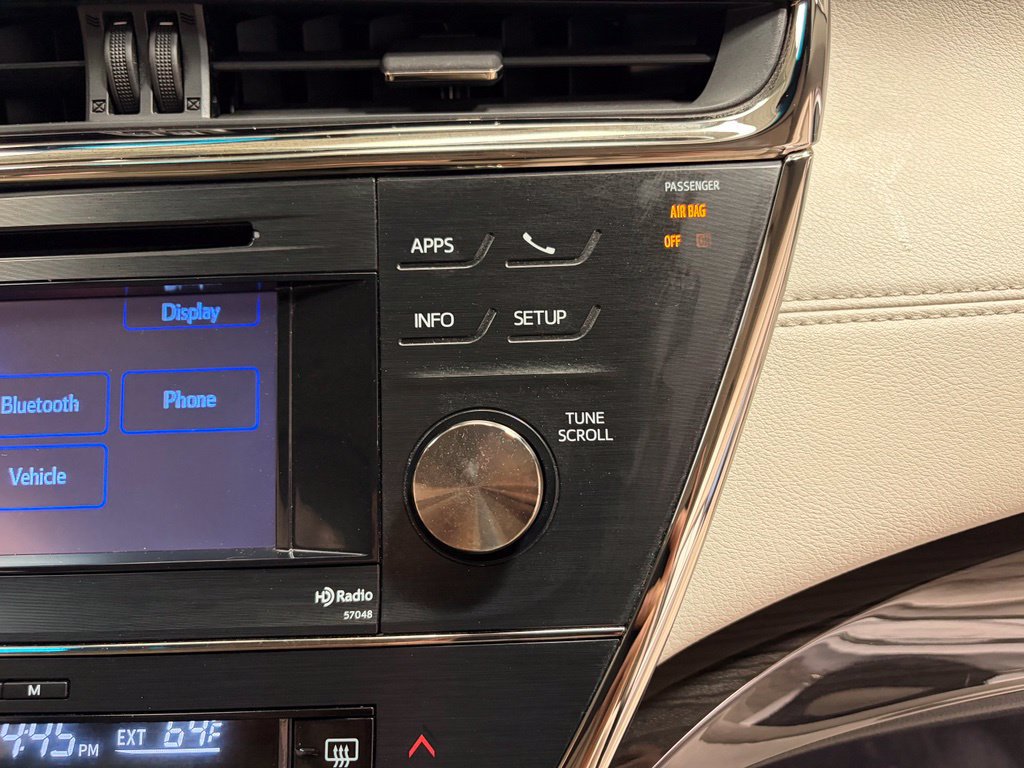 Used 2014 Toyota Avalon XLE Touring FWD image 21