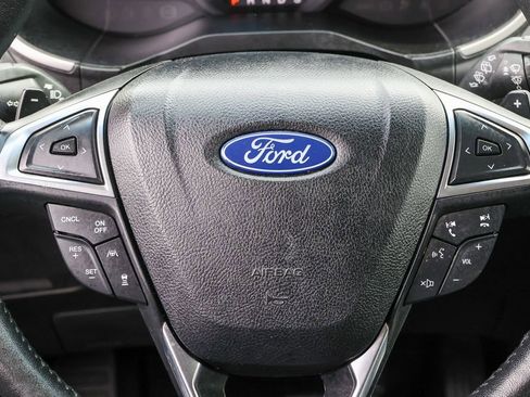 Used 2020 Ford Edge SEL w/ Convenience Package image 8