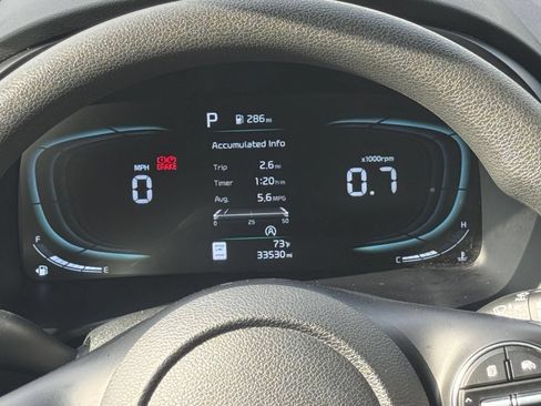 Used 2025 Kia Soul LX w/ LX Technology Package FWD image 38