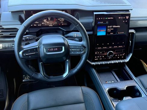 Used 2024 GMC Acadia AT4 w/ Luxury Package AWD/4WD image 15