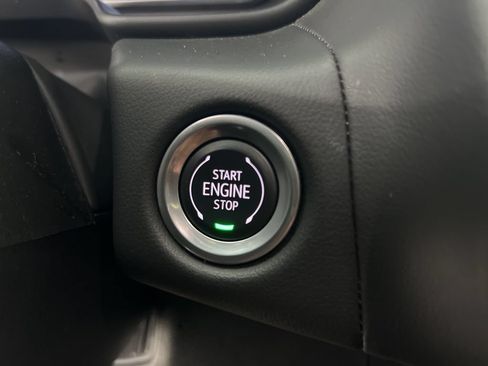Used 2024 Chevrolet Tahoe LT AWD/4WD image 16
