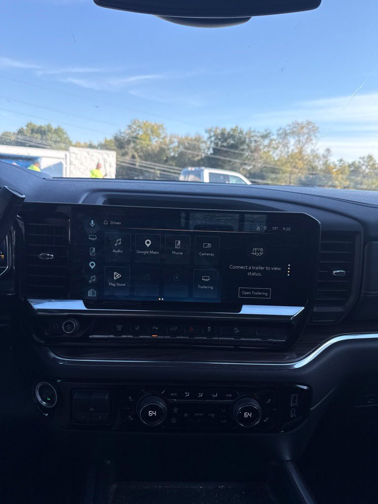 Used 2024 Chevrolet Silverado 2500 LT w/ Midnight Edition AWD/4WD image 7