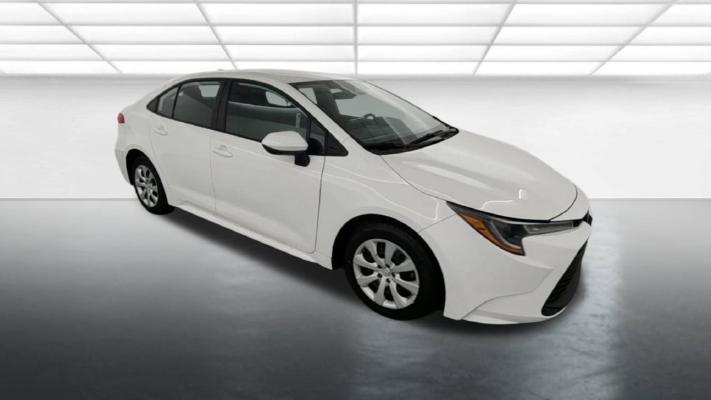 Used 2024 Toyota Corolla LE FWD image 9