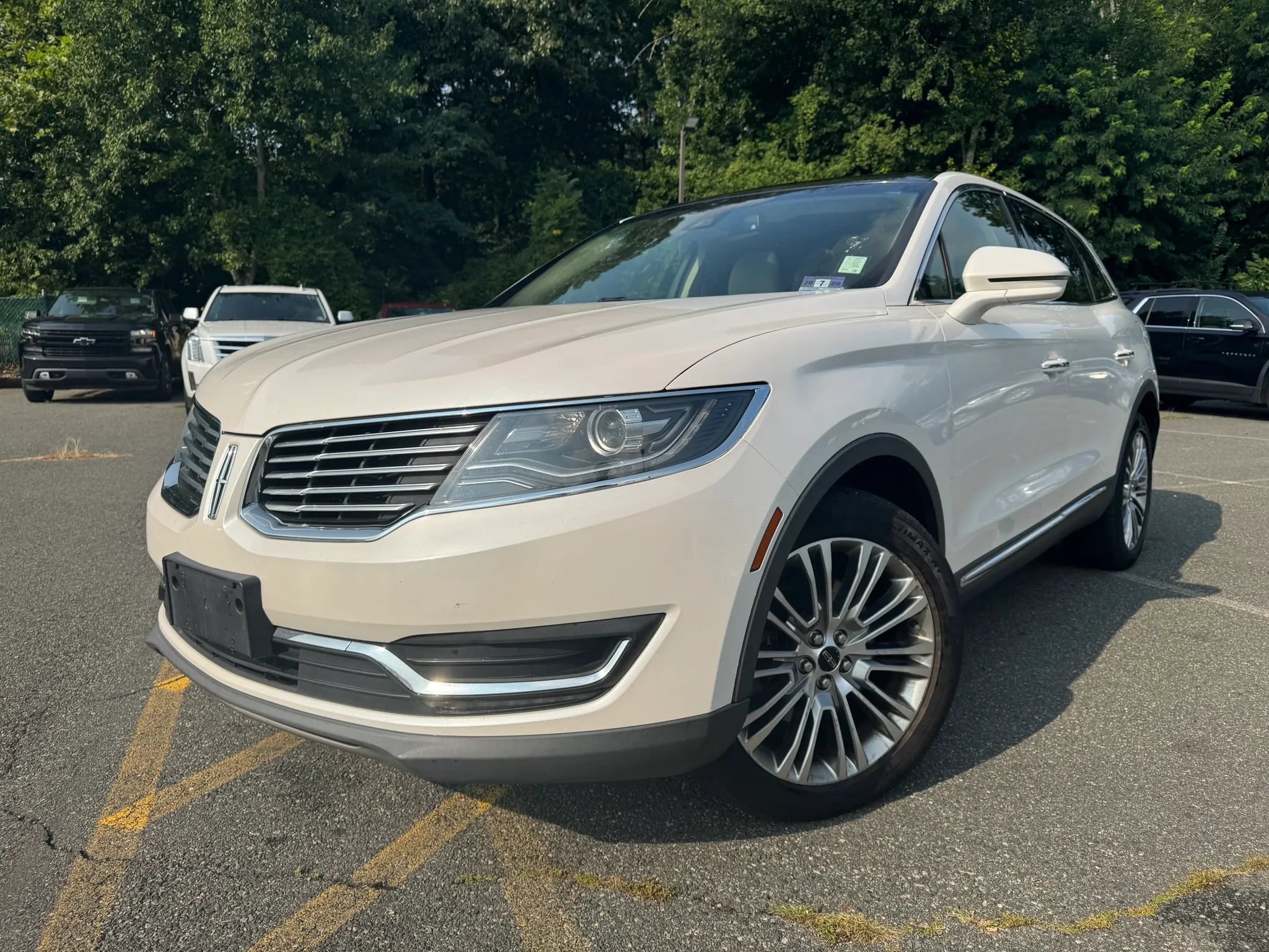 Used 2017 Lincoln MKX Reserve w/ Lincoln MKX Climate Package AWD/4WD image 1