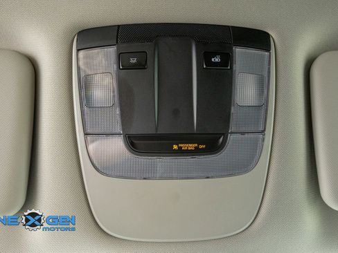 Used 2025 Kia Sportage LX FWD image 22