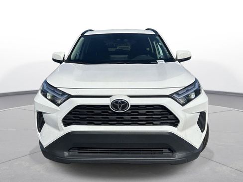 Used 2025 Toyota RAV4 XLE AWD/4WD image 3
