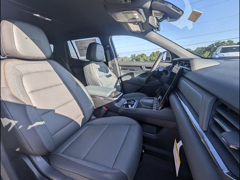 New 2027 GMC Terrain AT4 w/ LPO, Floor Liner Package AWD/4WD image 13