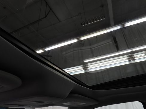 Used 2023 Ford F250 Lariat w/ Sport Appearance Package image 30