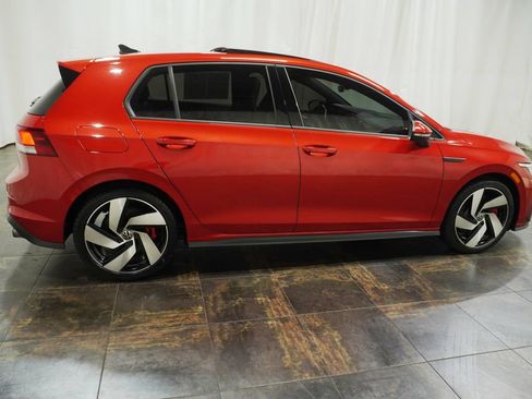 Used 2022 Volkswagen GTI SE FWD image 4