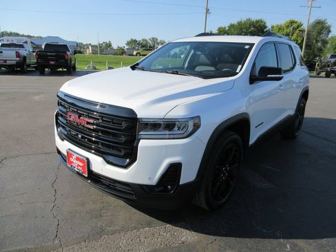 Used 2022 GMC Acadia SLT w/ Elevation Edition FWD image 11