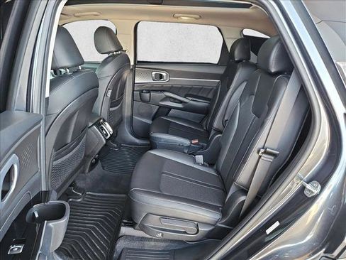 Used 2022 Kia Sorento SX AWD/4WD image 27
