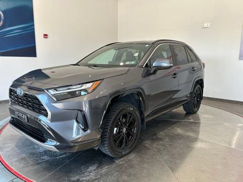 Used 2023 Toyota RAV4 SE AWD/4WD image 2