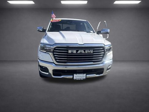 Used 2025 RAM 1500 Laramie AWD/4WD image 34