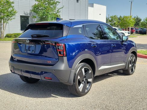 Certified 2025 Nissan Kicks SR FWD image 6