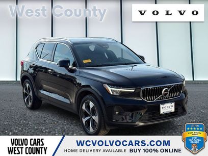 Certified 2023 Volvo XC40 B5 Plus w/ Protection Package Premier