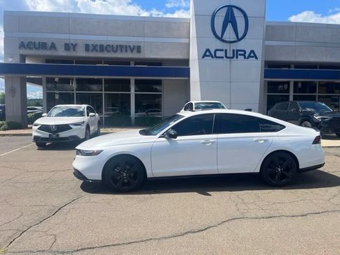 Used 2025 Honda Accord Sport image 38