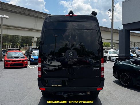 Used 2018 Mercedes-Benz Sprinter 2500 image 6