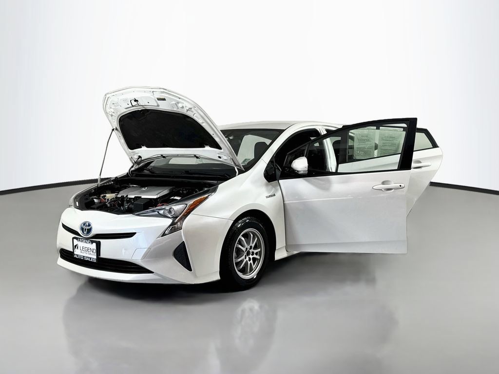 Used 2016 Toyota Prius Four FWD image 19