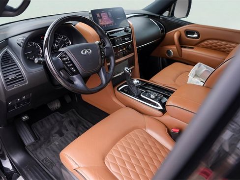 Used 2024 INFINITI QX80 Sensory w/ Cargo Package image 13