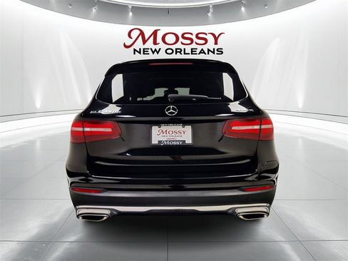 Used 2019 Mercedes-Benz GLC 350e 4MATIC image 4