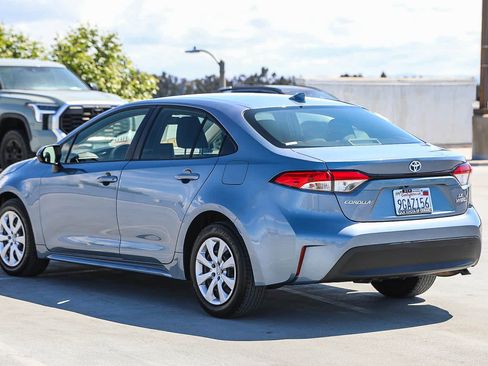 Used 2023 Toyota Corolla LE FWD image 7