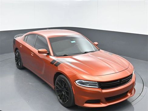 Used 2020 Dodge Charger SXT image 33