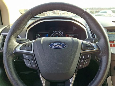 Used 2019 Ford Edge SEL w/ Equipment Group 201A image 19